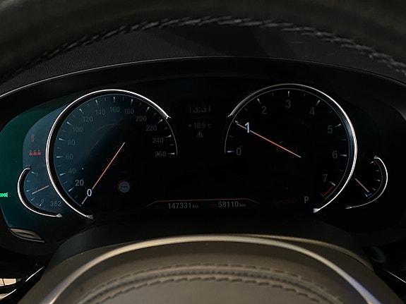 BMW 530i 9 of 30