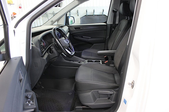 Volkswagen Caddy Maxi 10 of 15