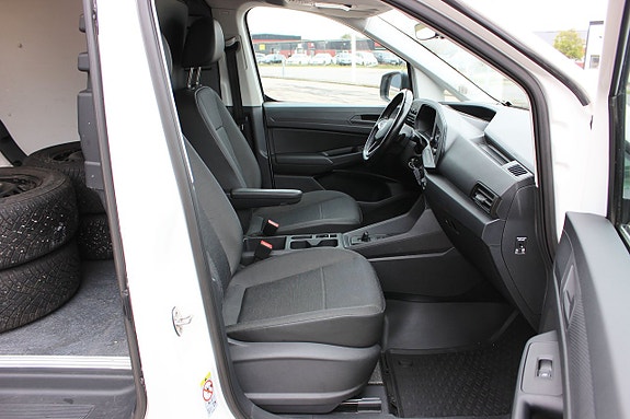 Volkswagen Caddy Maxi 4 of 15