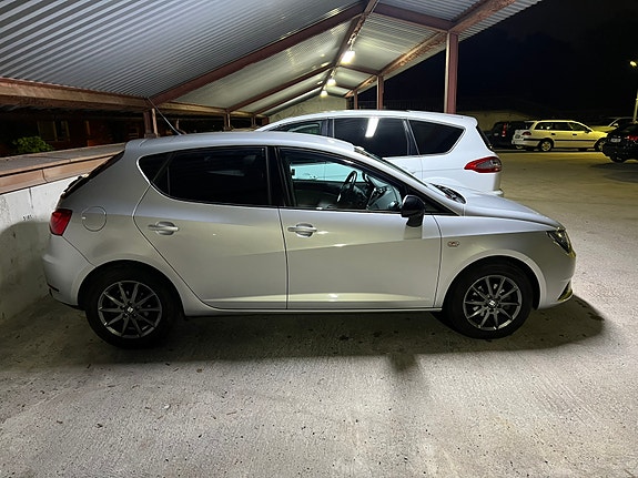 Seat Ibiza 2 of 10