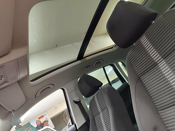 Volkswagen Tiguan 15 of 17