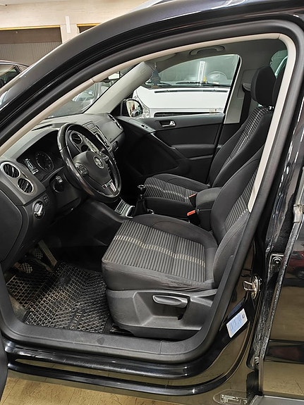Volkswagen Tiguan 11 of 17