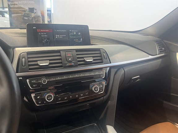 BMW 320d 12 of 12