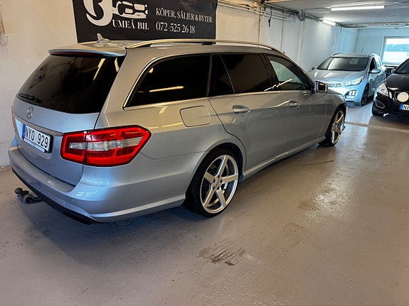 Mercedes-Benz E220 5 of 13