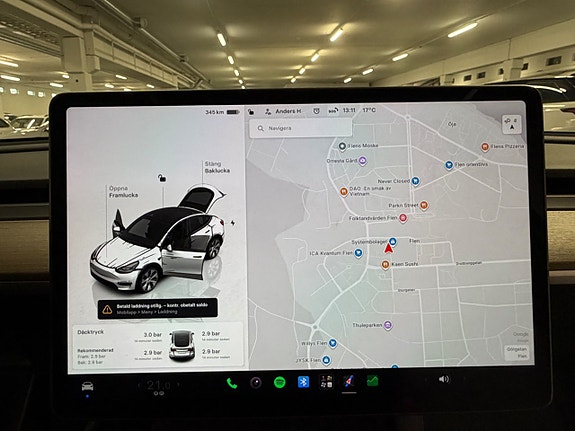 Tesla Model Y 17 of 19