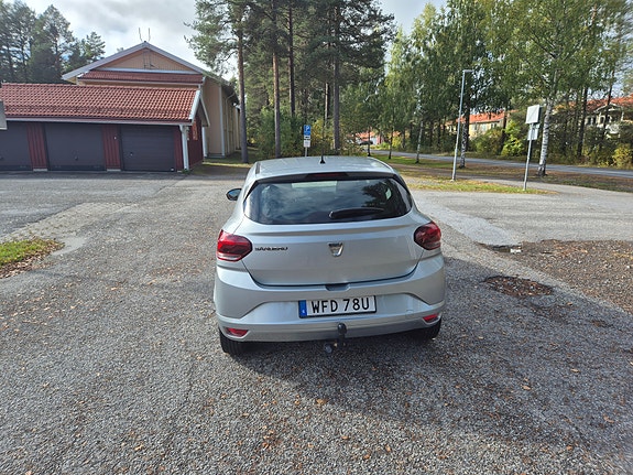 Dacia Sandero 3 of 8