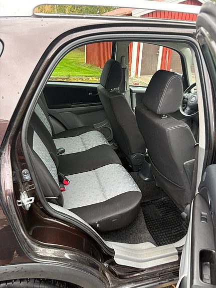 Suzuki SX4 6 of 9