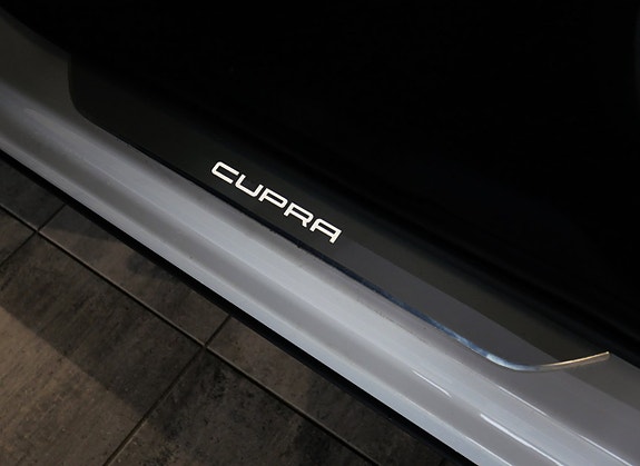 Cupra Formentor e-HYBRID 27 of 30