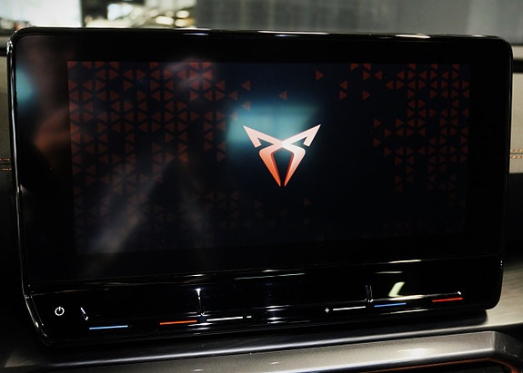 Cupra Formentor e-HYBRID 12 of 30