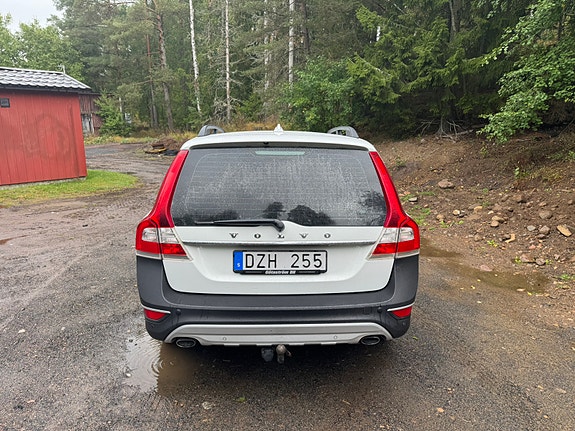 Volvo XC70 4 of 24