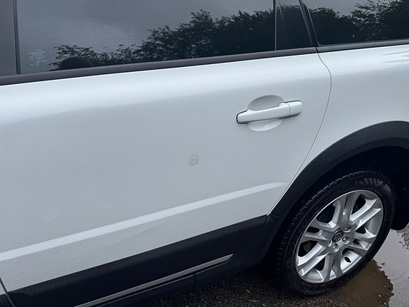 Volvo XC70 9 of 24