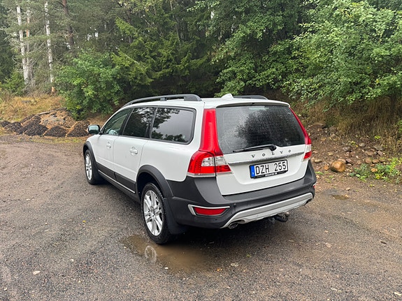 Volvo XC70 3 of 24