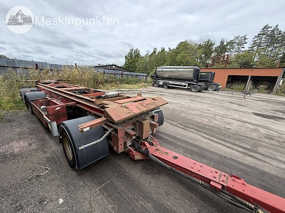 Istrail Lastväxlarsläp med tipp 3 of 27