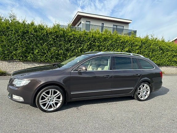 Skoda Superb 3 of 21