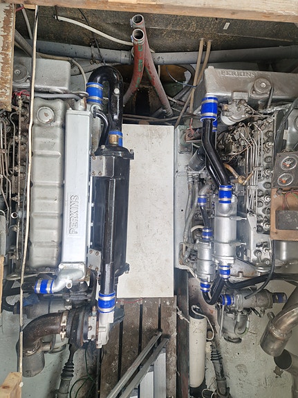 Becker Marine 39 16 of 20