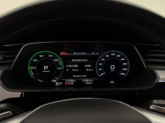 Audi e-tron 19 of 30