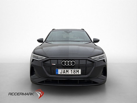 Audi e-tron 3 of 30