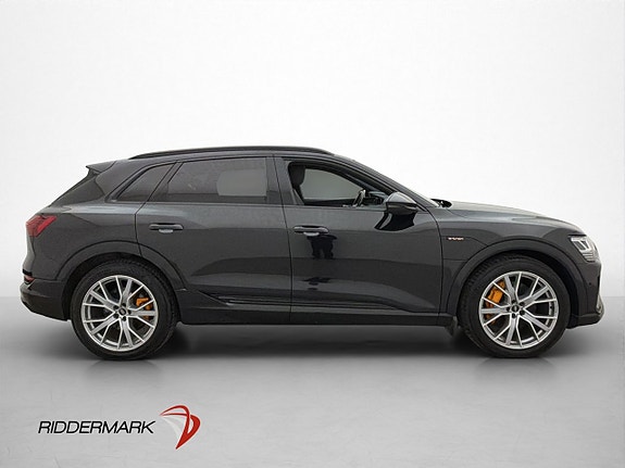 Audi e-tron 10 of 30