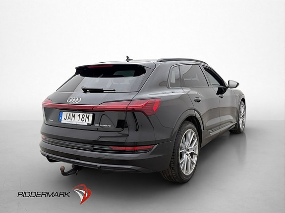 Audi e-tron 9 of 30