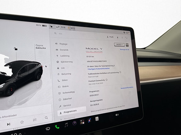 Tesla Model Y 28 of 30