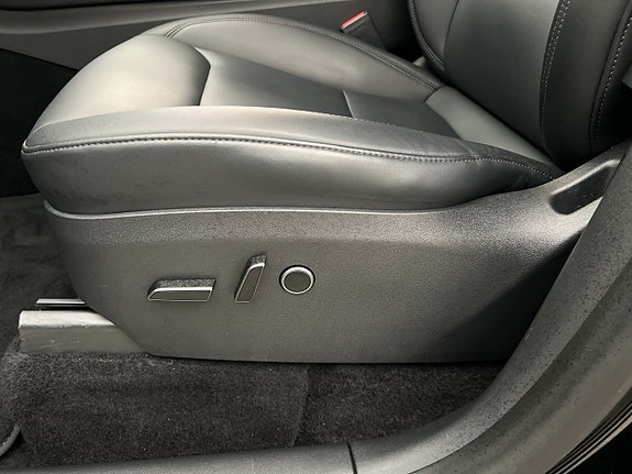 Tesla Model Y 30 of 30