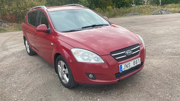 Kia Ceed 3 of 7