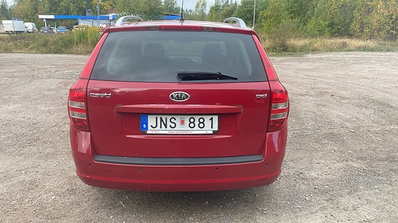Kia Ceed 4 of 7