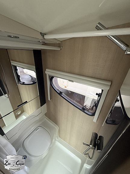 Adria ACTION 361 LH 4 of 15