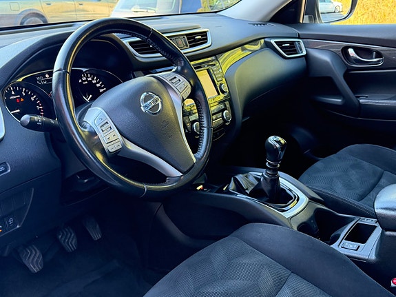 Nissan X-Trail 9 of 16