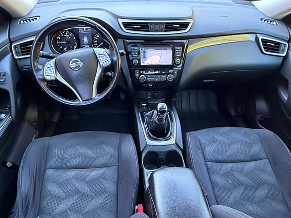 Nissan X-Trail 8 of 16