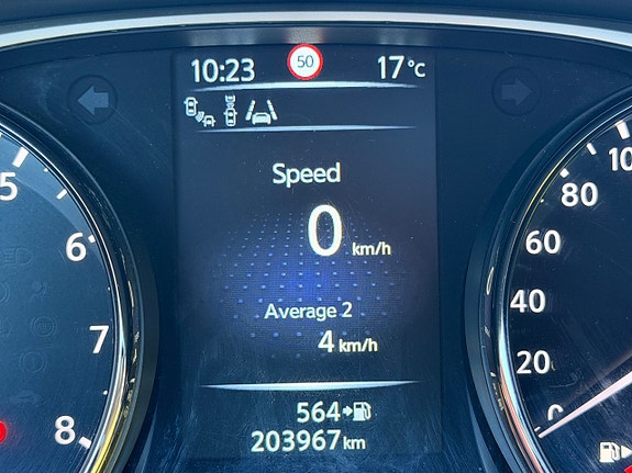 Nissan X-Trail 14 of 16