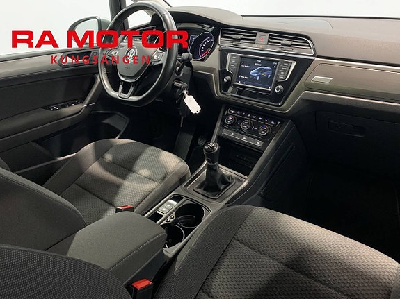 Volkswagen Touran 9 of 20