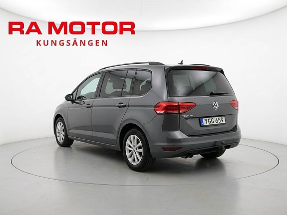 Volkswagen Touran 3 of 20