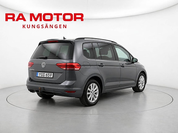 Volkswagen Touran 4 of 20