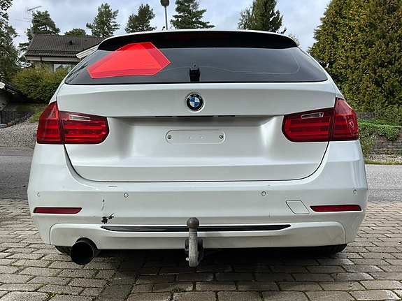 BMW 318d 10 of 12