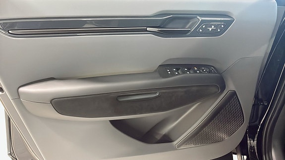 Kia EV9 11 of 13