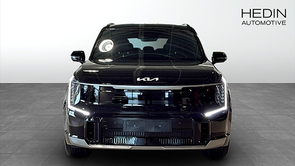 Kia EV9 8 of 13