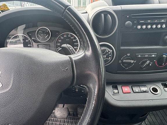 Peugeot Partner 8 of 8
