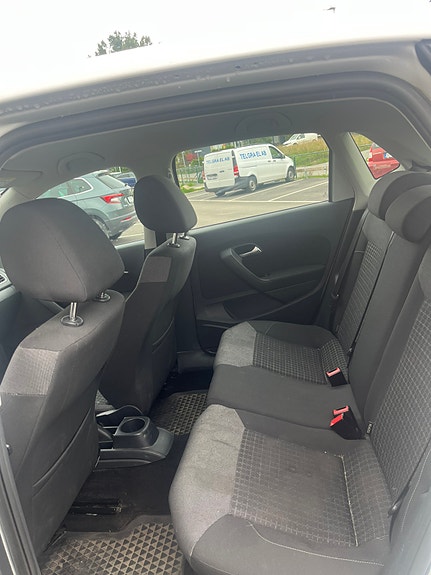 Volkswagen Polo 12 of 12