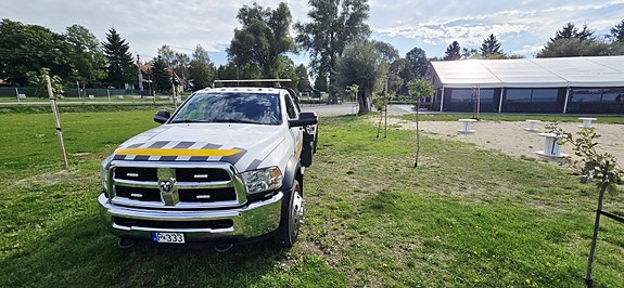 Dodge RAM 4 of 14