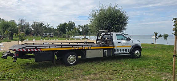 Dodge RAM 2 of 14