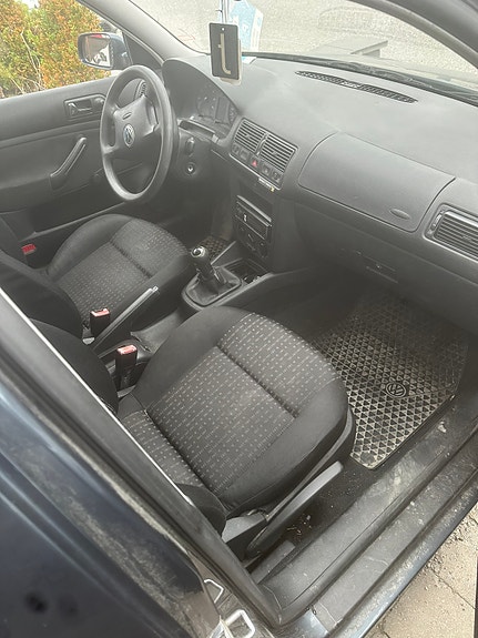 Volkswagen Golf IV 3 of 14