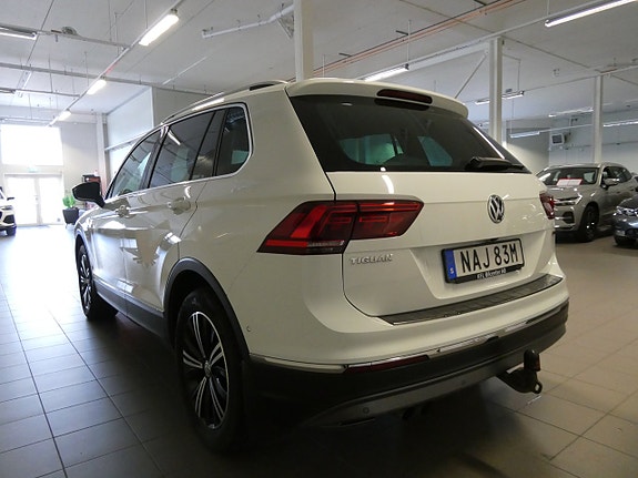 Volkswagen Tiguan 10 of 25