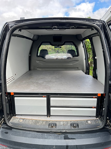 Volkswagen Caddy 5 of 6