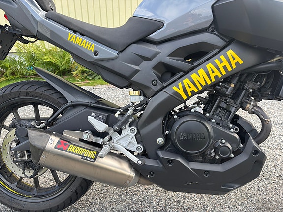 Yamaha MT-125 2 of 9