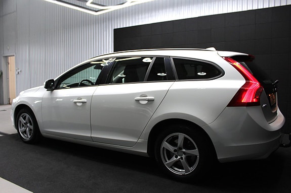 Volvo V60 4 of 21