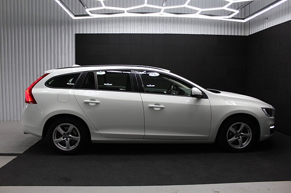 Volvo V60 7 of 21