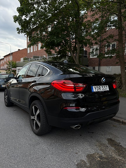 BMW X4 4 of 8