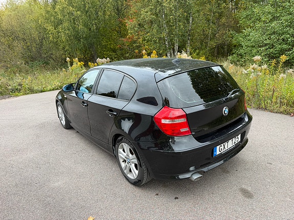 BMW 120d 5 of 7