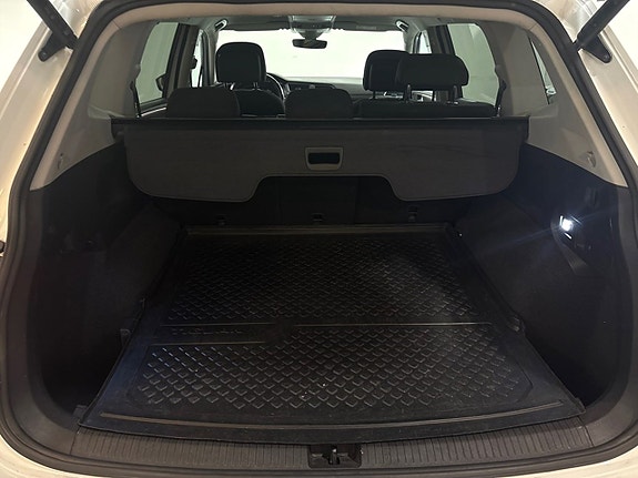 Volkswagen Tiguan Allspace 10 of 11